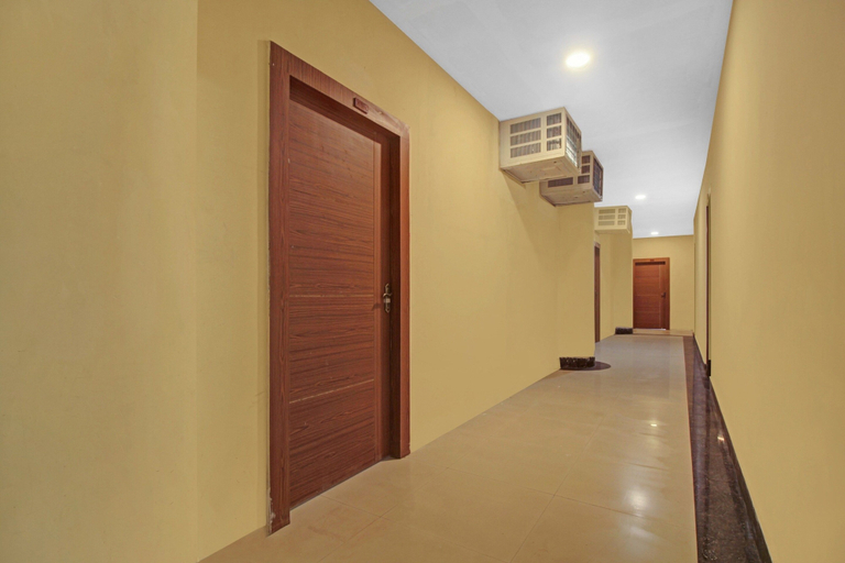 Interior 4, Collection O Hotel Aqua Villa Near, North 24 Parganas