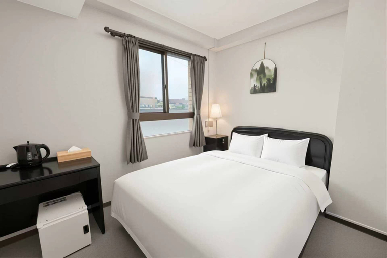 Bedroom 2, ATO Hotel Kyoto, Kyoto
