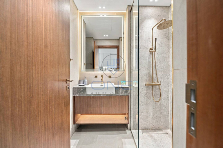 Room 5, Luxe Escape With Jacuzzi One Address, Dubai