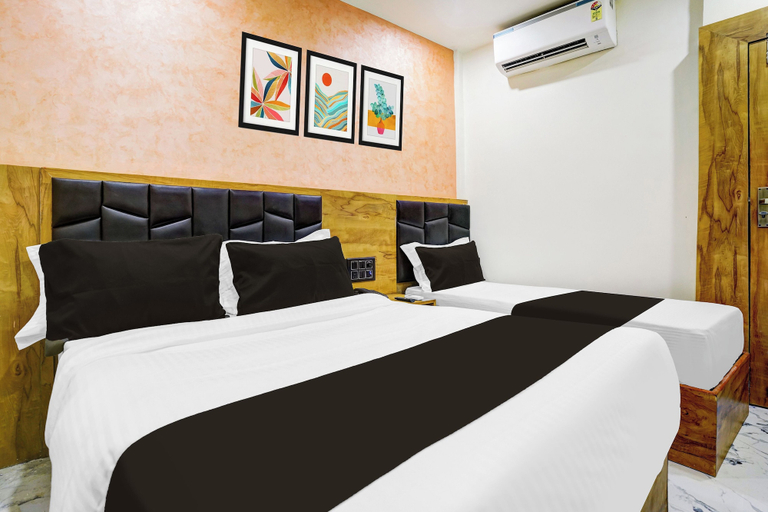 Room 2, Collection O Mumbai KharRoad, Mumbai Suburban