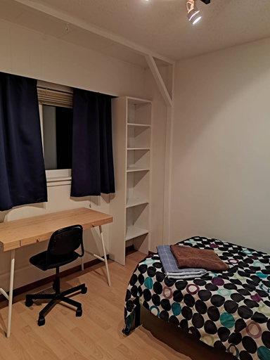 Room 2, Room-pretty Room -shared Accommodation, Greater Vancouver