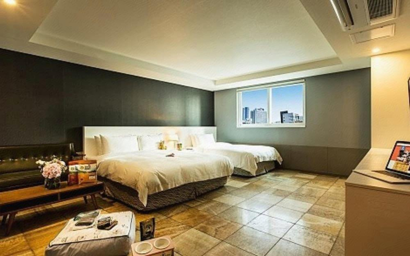 Bedroom 2, The Petel Premium Suite, Haeundae