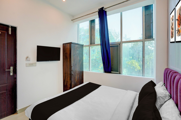 Room 2, Hotel O Gomti Nagar Station, Lucknow