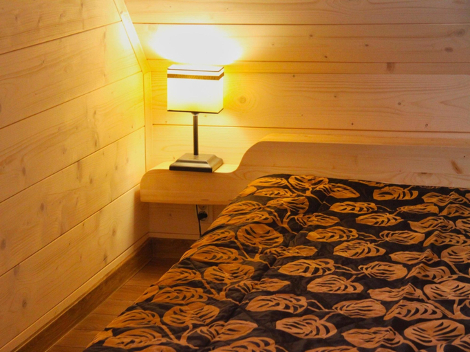 Room 2, Holiday Home With a Terrace, Close to the Lake, Świebodzin