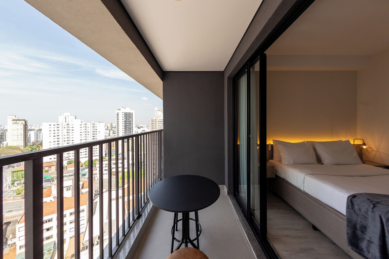 Room 2, Cabrini by Bhomy, São Paulo