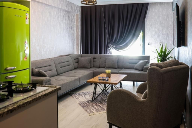 Living area 3, Çınar Suit Hotel, Buca