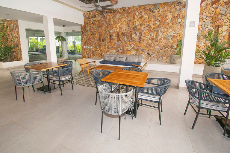 Food & Drinks 4, U-GO Baia Kristal. Oasis en Cartagena, Cartagena de Indias