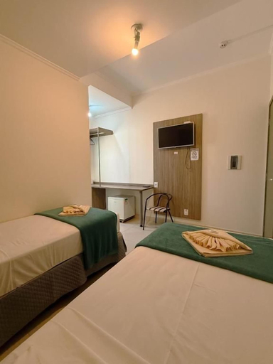 Bedroom 2, Hotel Emburi, Piratininga