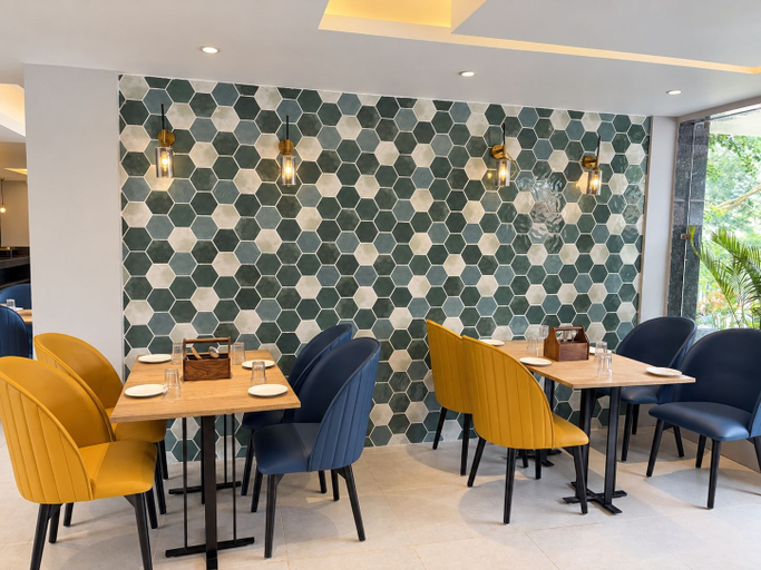 Dining 2, Lake Hill Suites, Nainital