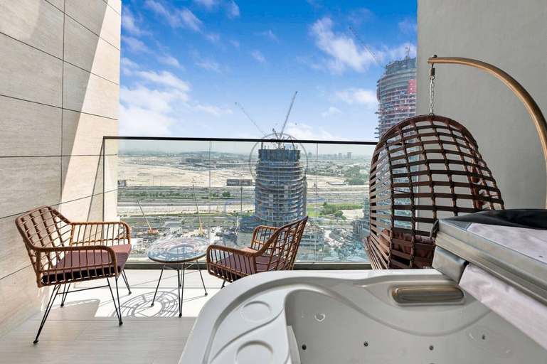 Room 4, Luxe Escape With Jacuzzi One Address, Dubai