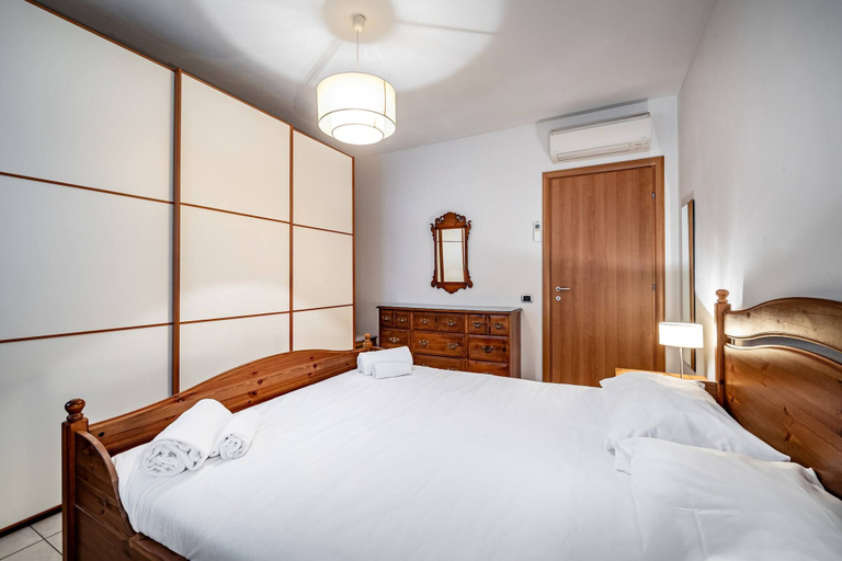 Room 2, Settimello, Florence