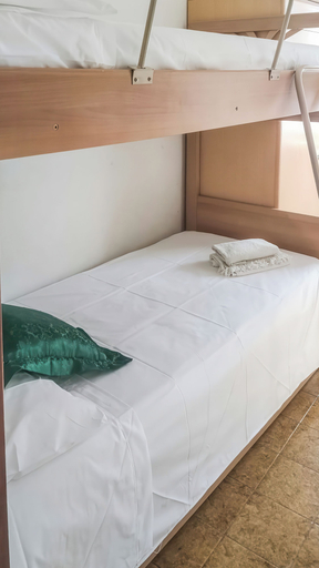 Room 5, Eden Scalea, Cosenza