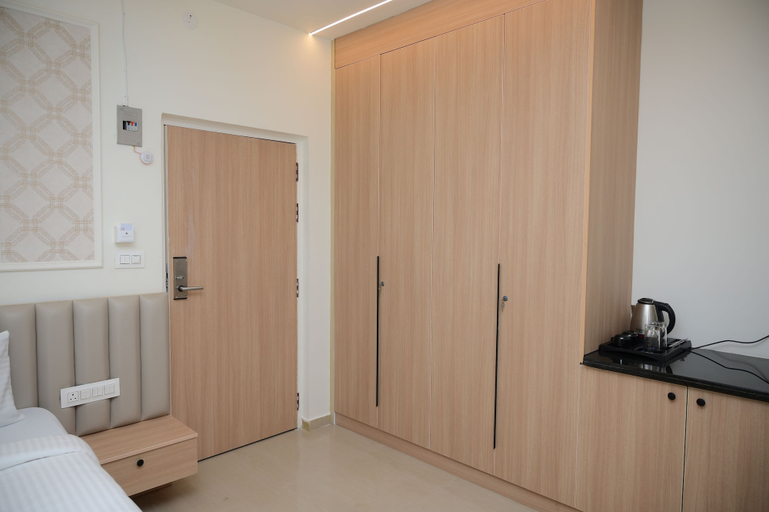 Room 5, Hotel Giove, Bangalore