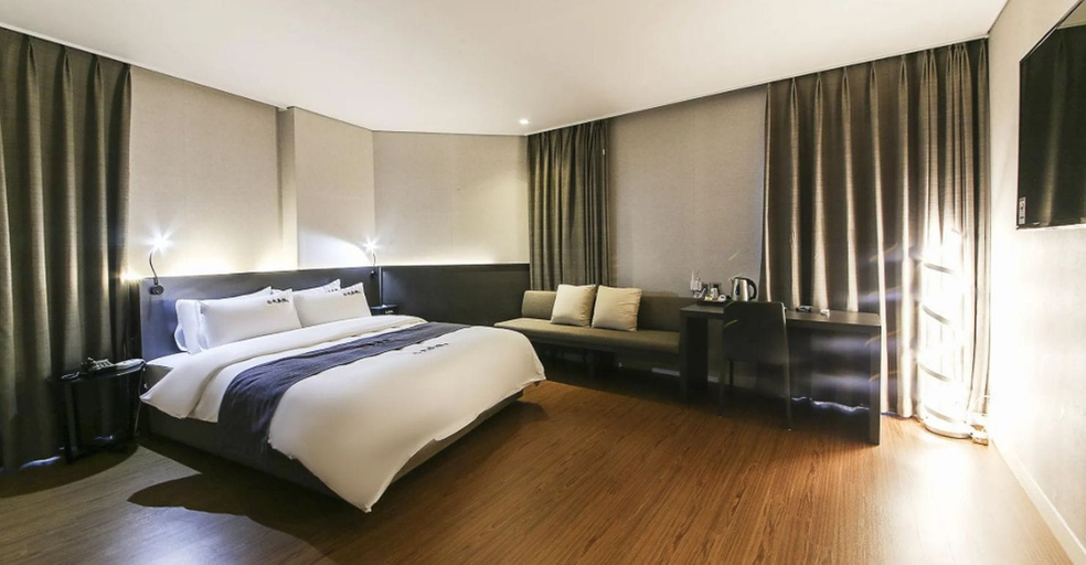 Bedroom 5, Dae Sung Gwan Onchun Hotel, Geumjeong
