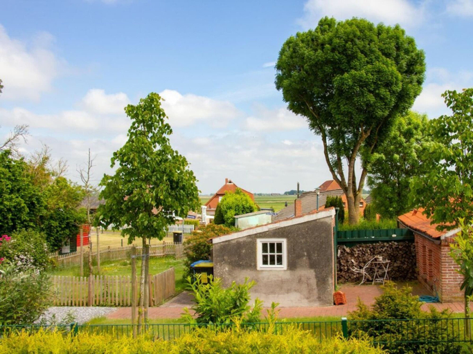 Property grounds 4, Up Warft - West, Aurich