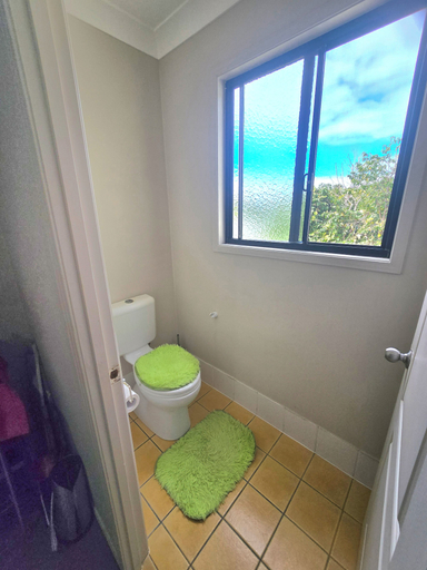 Bathroom 4, Room-large Room in Arundel, Gold Coast