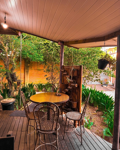 Outdoor dining, Pousada TonaPraia, Florianopolis