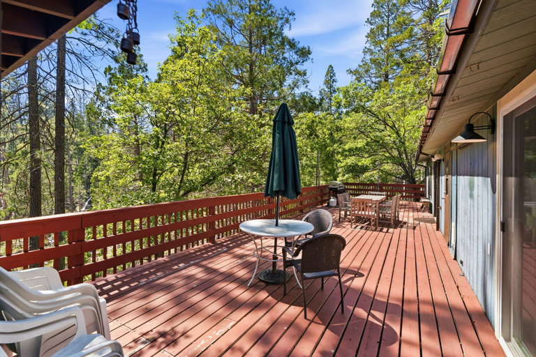 Room 3, Yosemite Cabin in Yosemite National Park, Mariposa