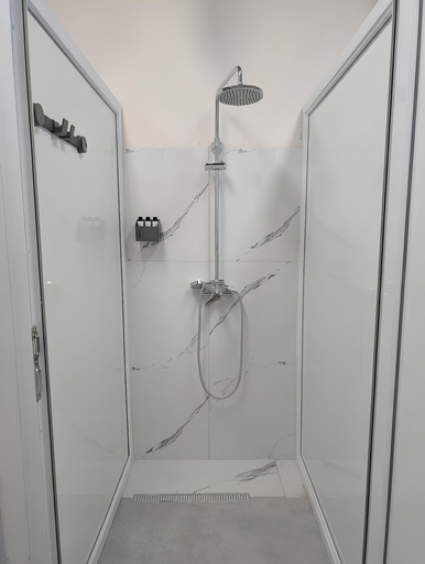 Bathroom, Capsule Hotel Happy lounge Batumi, Batumi