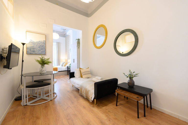 Room 2, M Cer822 Apartamento de 1 Dormitorio con Balc n, Madrid