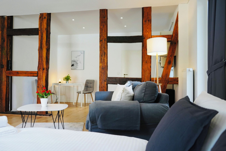 Room 3, green-man Altstadt Apartments, Wolfsburg