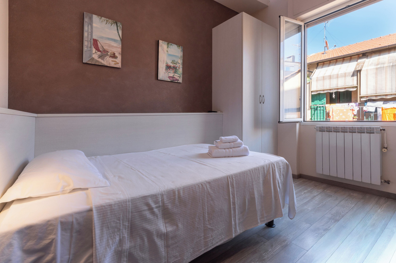Bedroom 2, Hotel Posta, Imperia