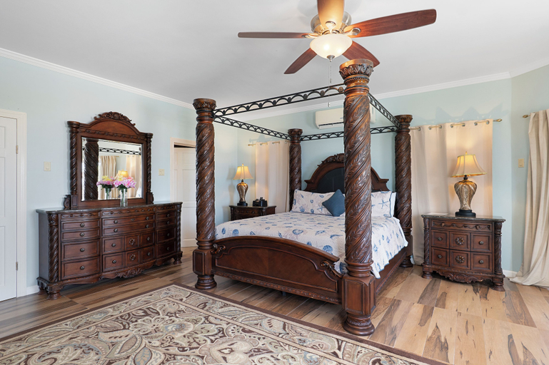 Room 4, Hospitality Expert VSV TF 3BR Chef Pool