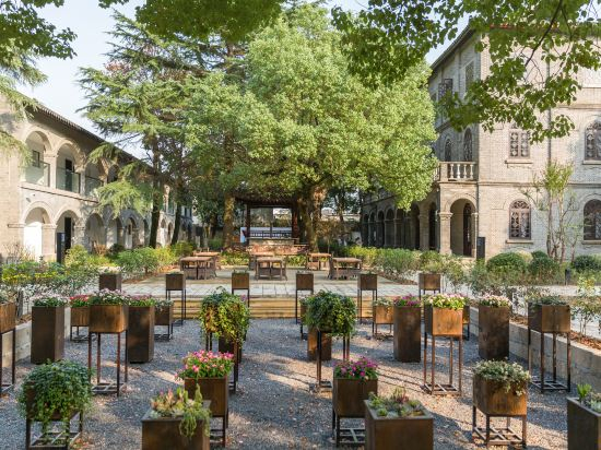 Hotel Interior/Public Areas 3, BLOSSOM MANOIR TONGLI SUZHOU, Suzhou
