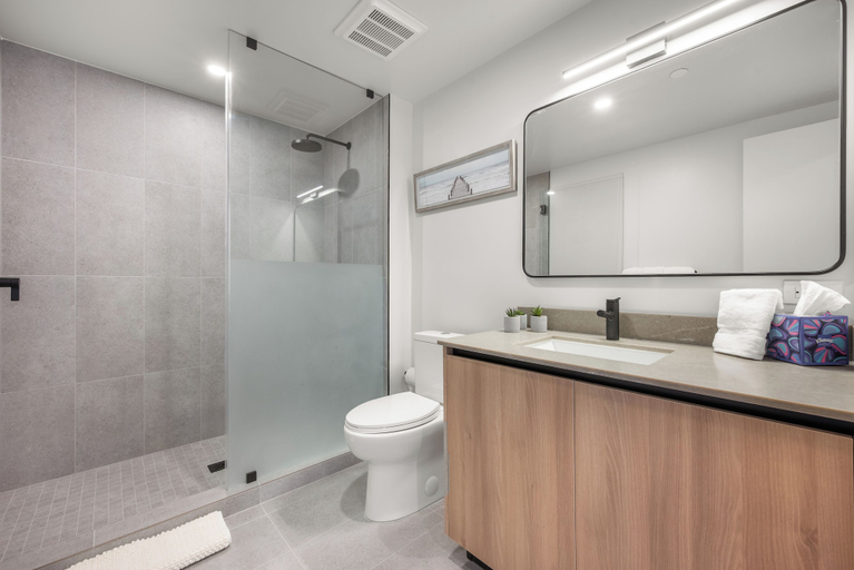 Bathroom, 501 First Corner Balcony by Palermo Home, Miami-Dade