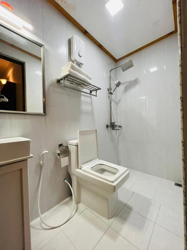 Bathroom 4, Gaafaru View Inn, Kaafu Atoll