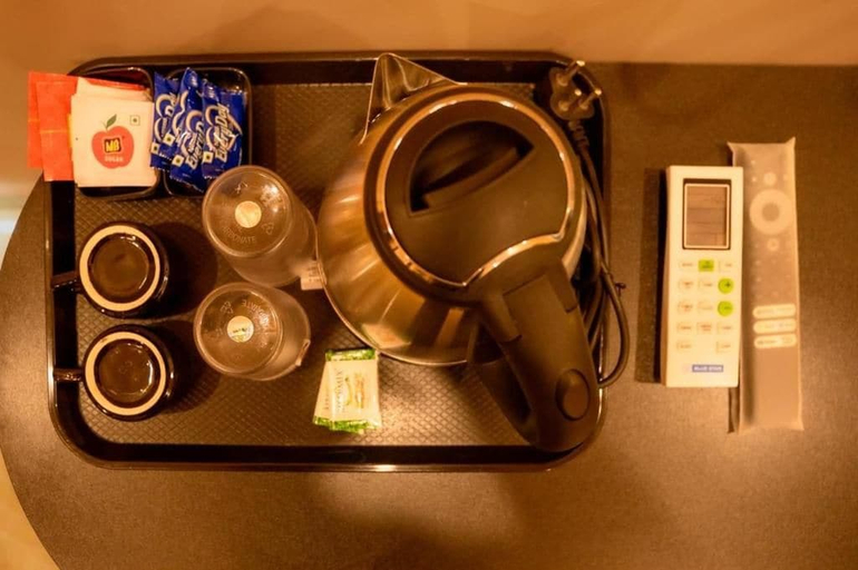 Coffee and/or coffee maker 2, Aquora Pool Stays, Viluppuram