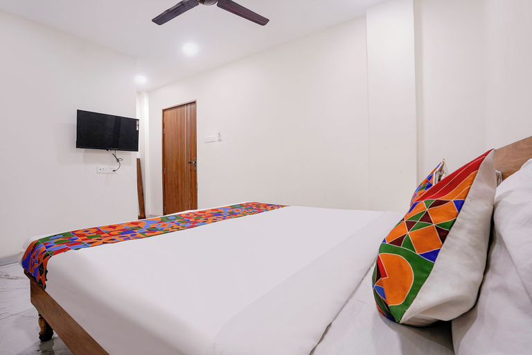 Room 5, Via Galaxy Hospitality, Pune