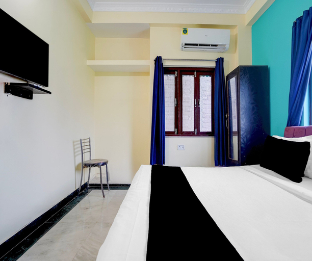 Room 3, Classic With Balcony Royal Brothers Stay, Patna