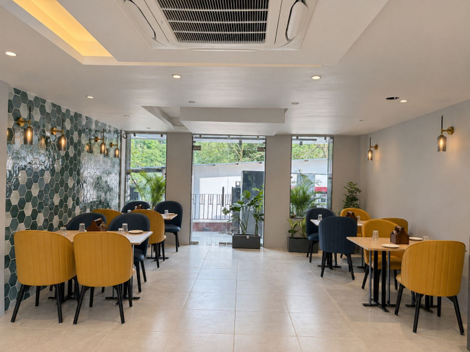 Dining 3, Lake Hill Suites, Nainital