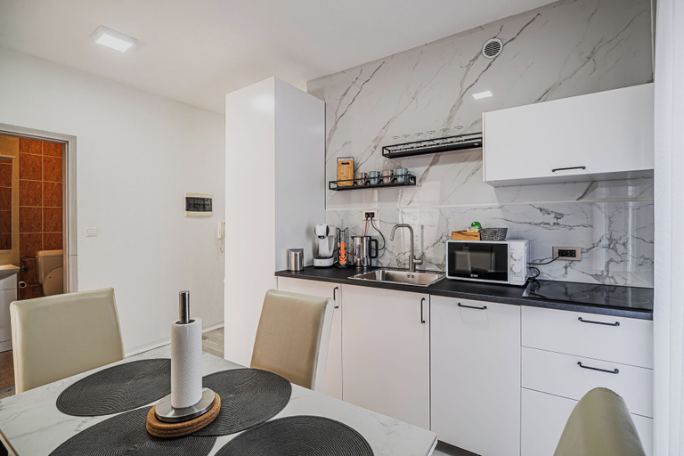 Private kitchen, Apartment Jose with Private Parking, Ljubljana