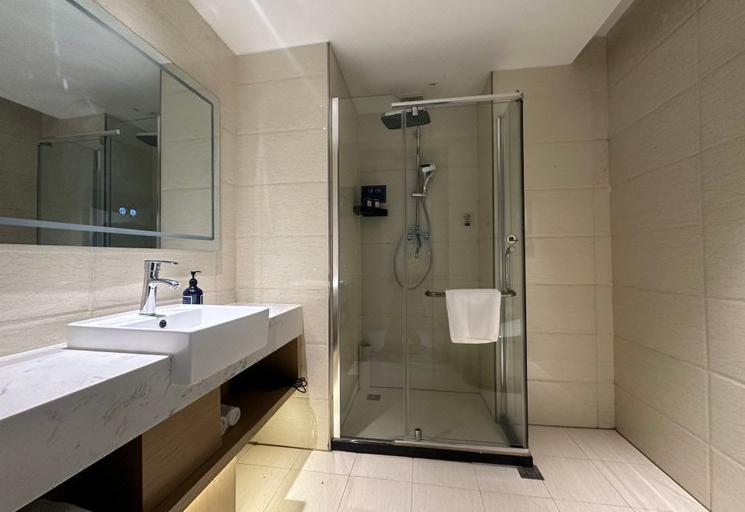 Bathroom 3, Starway Hotel Datong Yungang Jinneng, Datong