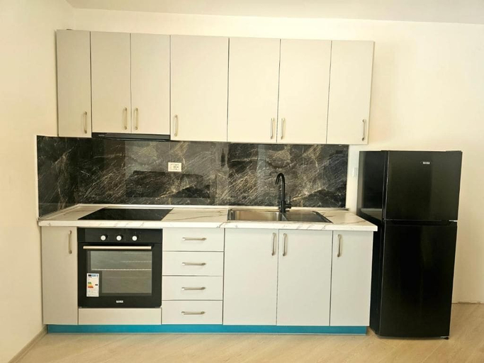 Private kitchen, Dea's Apartments, Durrësit