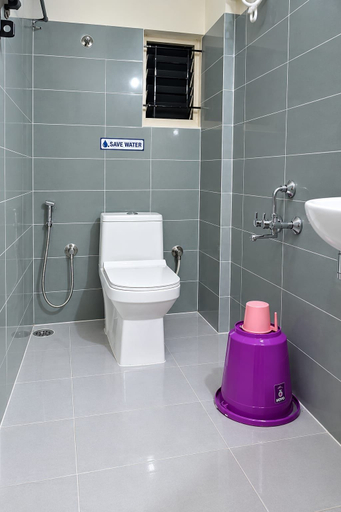 Bathroom 2, Hotel East Park Rio, Bangalore