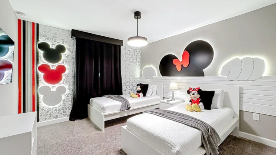 Room 4, 4-bedroom House With Private Pool in Storey Lake, Osceola