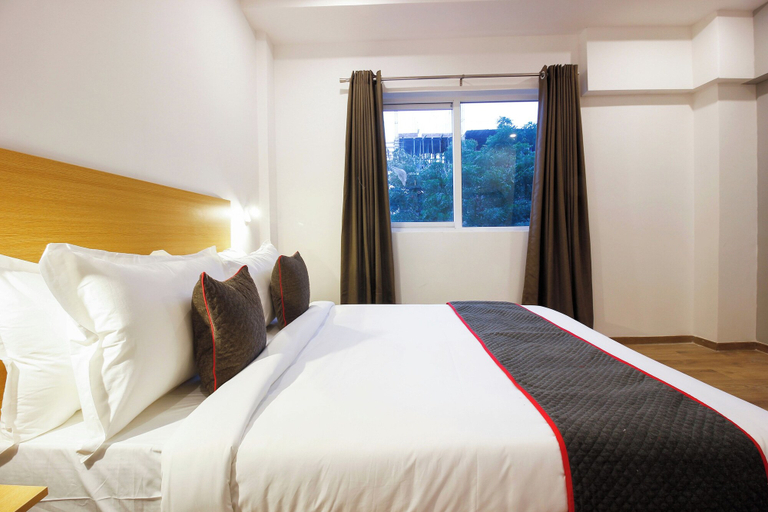 Room 5, Super Townhouse RCC Elite, Hyderabad