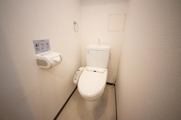 Bathroom 5, goom Monthly Nakasu JOJO, Fukuoka
