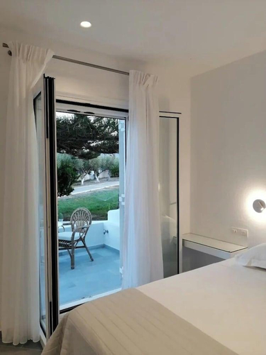 Bedroom 1, Doukissa Hotel - Parikia Town Centre, South Aegean