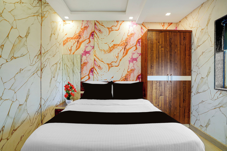 Room 4, Hotel O Khadakwasla Lake, Pune