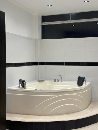 Bathroom 3, Vista a Mar, Huaral