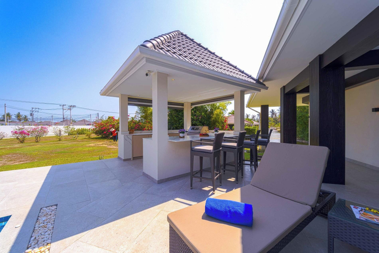 Exterior 4, Luxury 5BR Villa-14mPool,Daily Maid(ZV5), Cha-Am