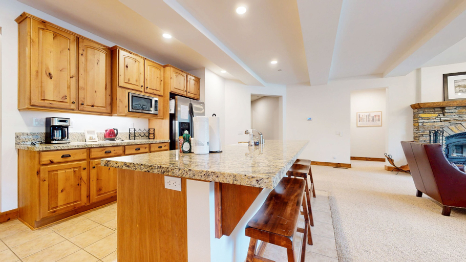 Private kitchen 2, Snowcreek Vi The Lodges #1153 2 Bedroom Condo, Mono