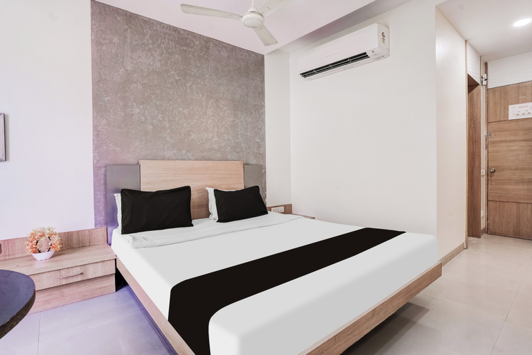 Room 4, Townhouse Kranti Square Aurangabad, Aurangabad