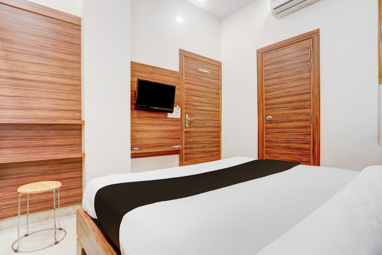 Room 5, Collection O Haldwani Railway Junction, Nainital