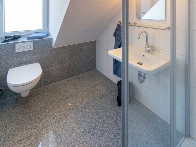 Bathroom 5, Holiday Home With 1 Bedroom, Wittmund