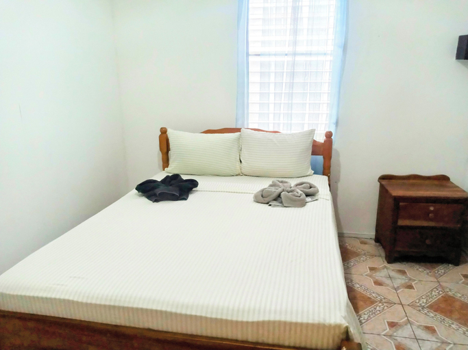 Bedroom 3, MaFlo Arms Apartments